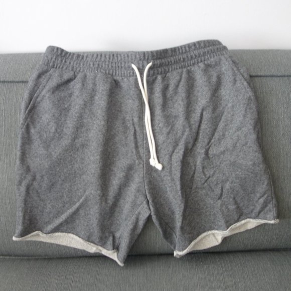 H&M Divided Basic Grey Made in Myanmar Shorts Size L - Picture 1 of 13